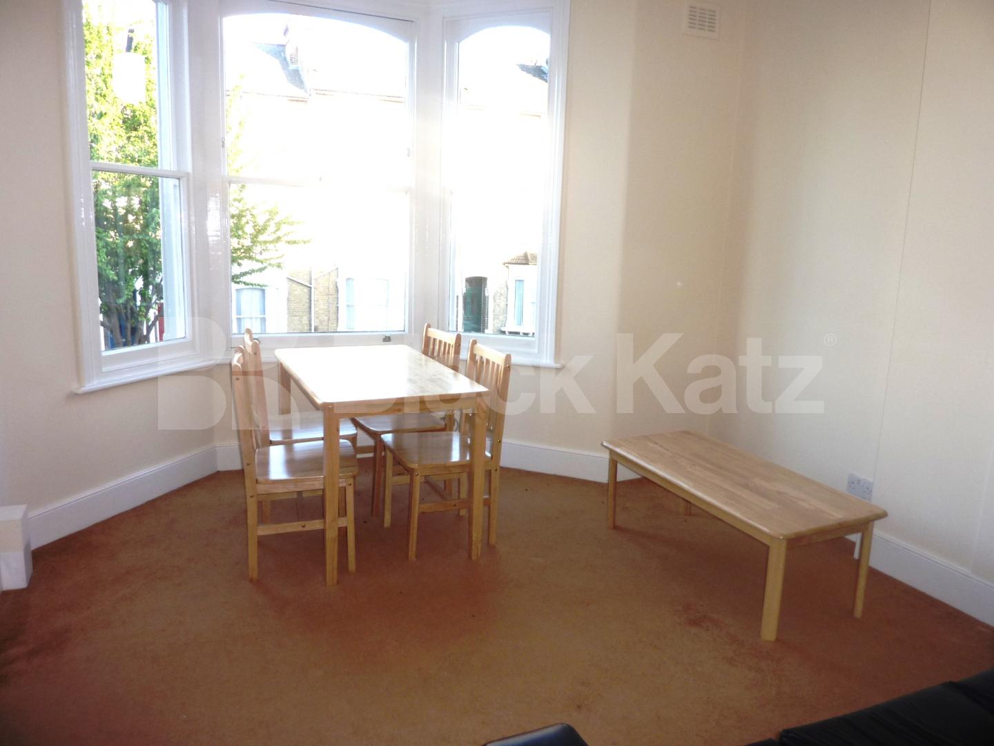 			NEW INSTRUCTION!, 1 Bedroom, 1 bath, 1 reception Flat			 Freegrove Road, CALEDONIAN ROAD